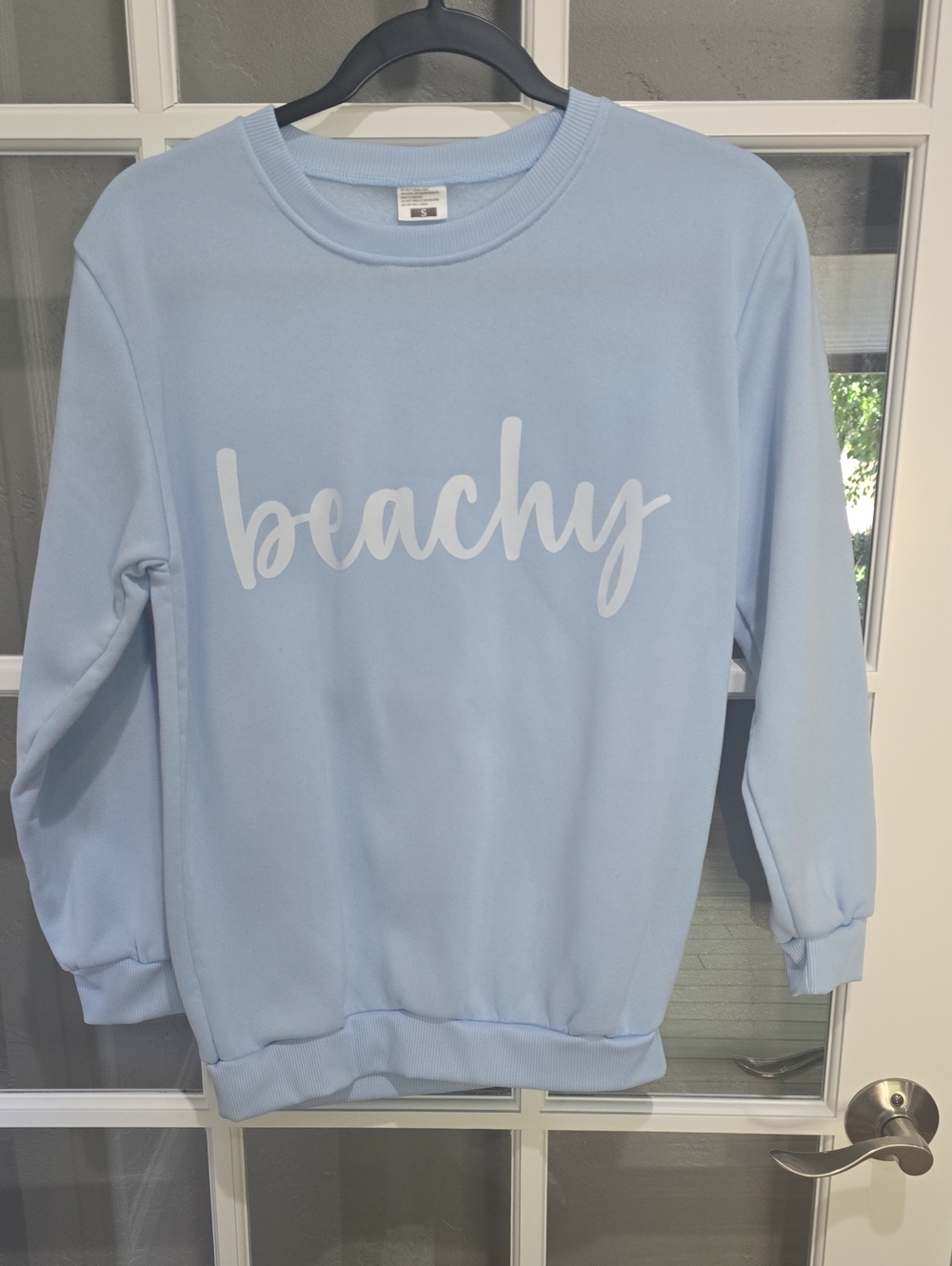 Beachy Graphic Crewneck - Light Blue Sweatshirt